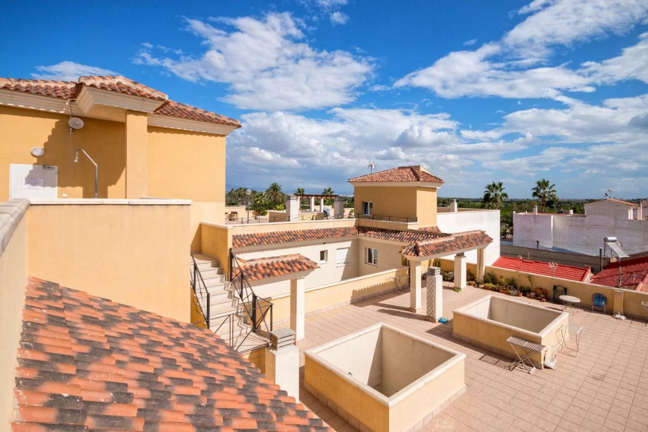 Residential Jardin Del Pintor - La Casa Amarilla Jacarilla Exterior foto
